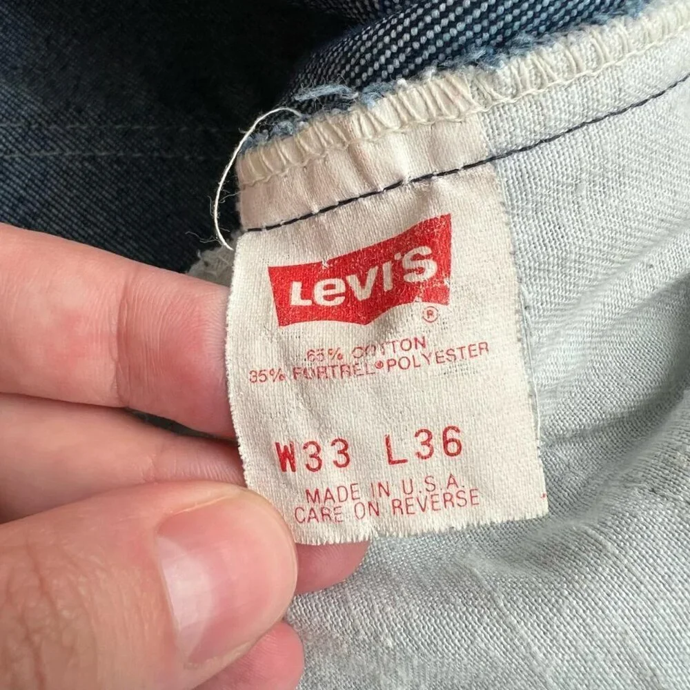 Levis excellent no